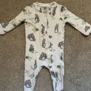 Pottery barn Peter rabbit pajamas